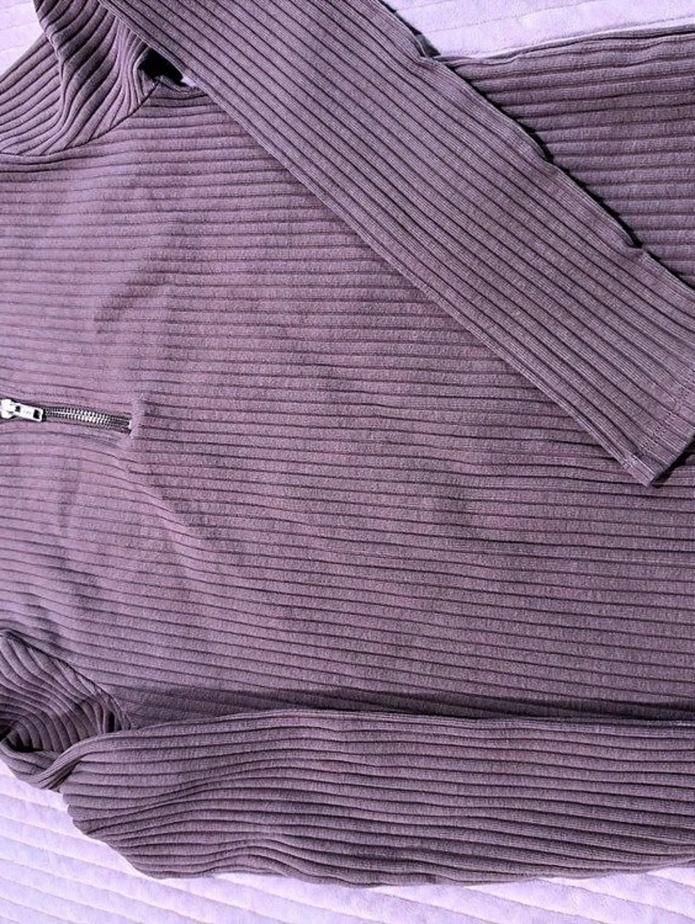 Zara Ribbed Zip-Up Knit shirt in beige Size Medium